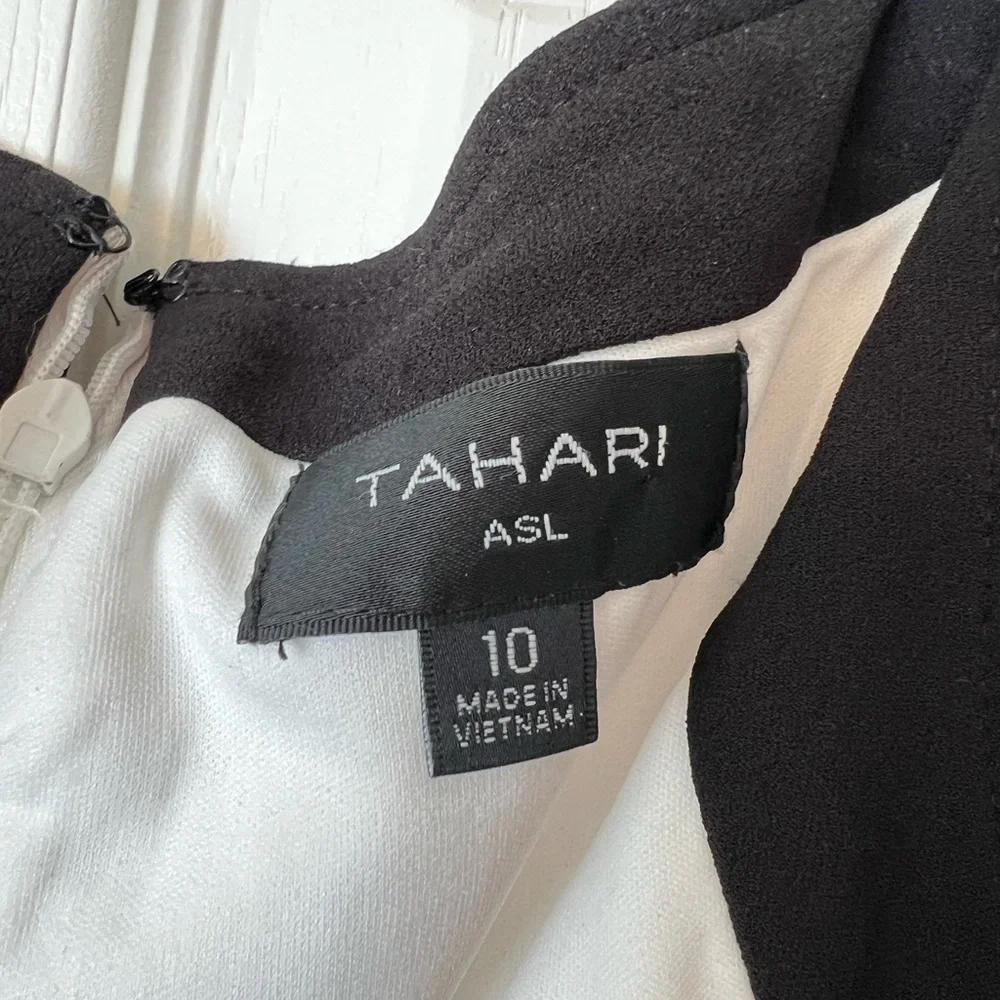 Tahari WomenPolyester Sleeveless Color Block Black & White Dress Size 10 NWT - Picture 6 of 7